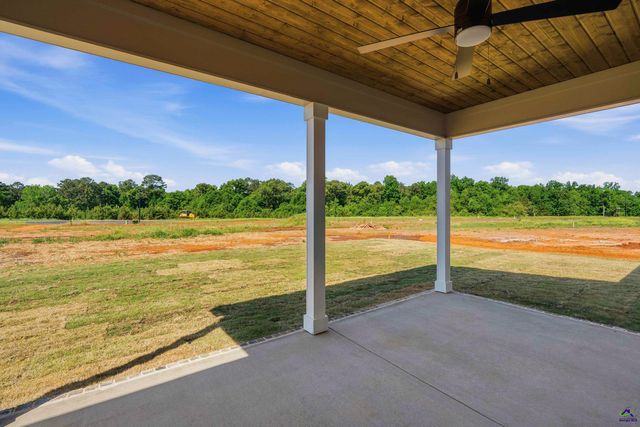 207 Sugar Creek Trail, Perry, GA 31069