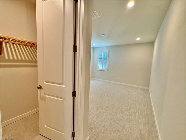 14716 Kingfisher LOOP, Naples, FL 34120