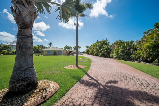 90 BUCCANEER BEND, Placida, FL 33946