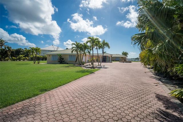 90 BUCCANEER BEND, Placida, FL 33946