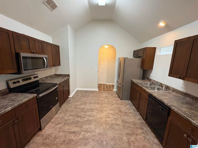 134 HORSESHOE CIRCLE, Alabaster, AL 35007