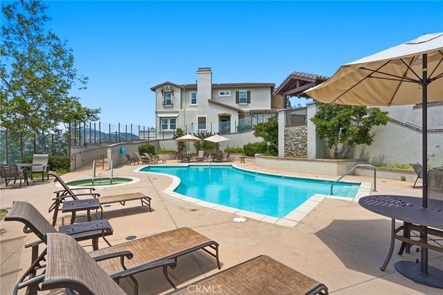11528 Verona, Chatsworth, CA 91311
