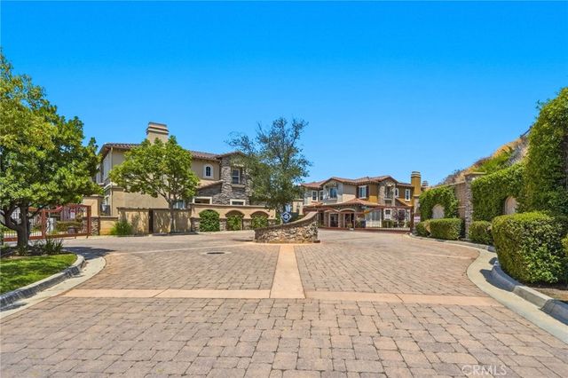 11528 Verona, Chatsworth, CA 91311