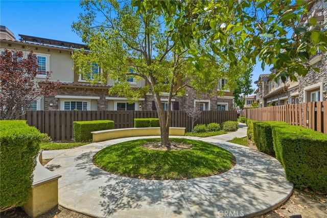 11528 Verona, Chatsworth, CA 91311