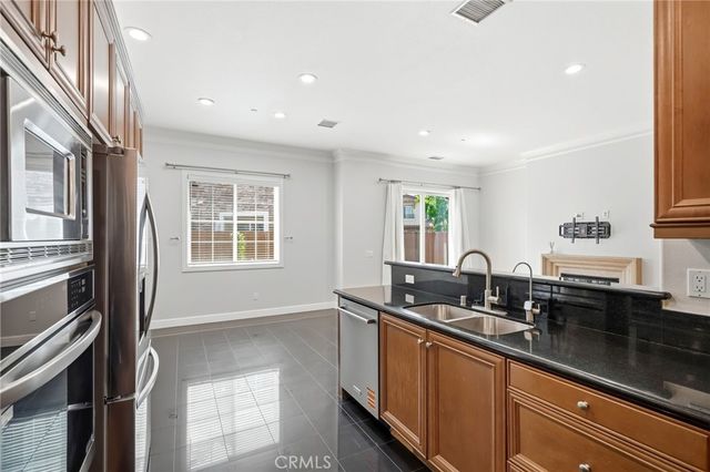 11528 Verona, Chatsworth, CA 91311