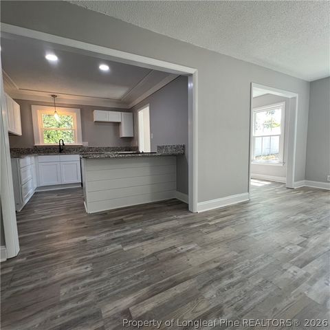 2006 Shiloh Drive, Fayetteville, NC 28304