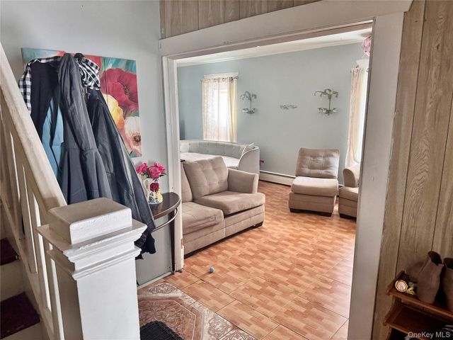 95 Dupont Avenue, Newburgh, NY 12550