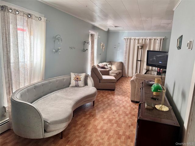 95 Dupont Avenue, Newburgh, NY 12550