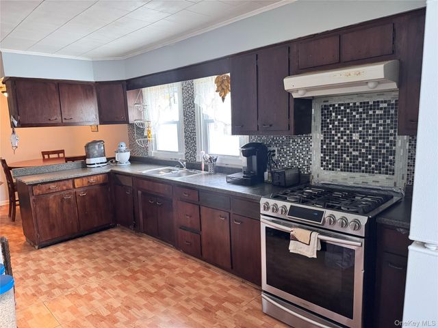 95 Dupont Avenue, Newburgh, NY 12550