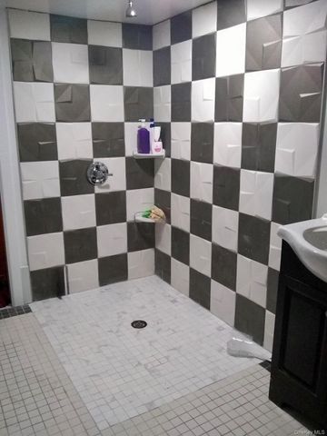 95 Dupont Avenue, Newburgh, NY 12550