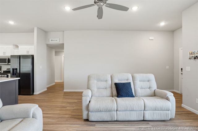 10914 S 274th East Avenue, Coweta, OK 74429