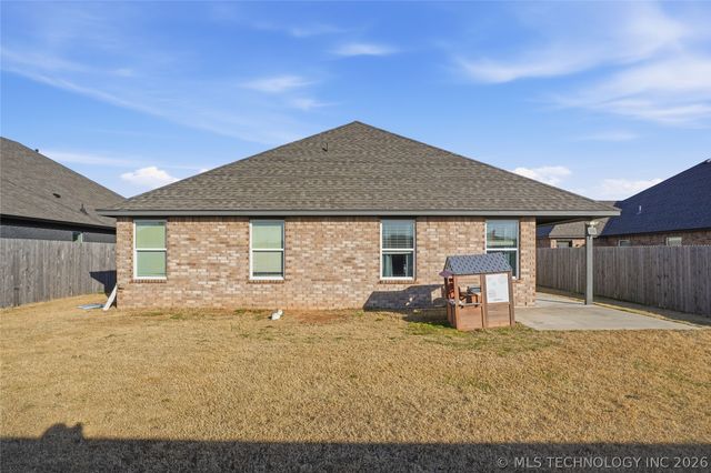 10914 S 274th East Avenue, Coweta, OK 74429