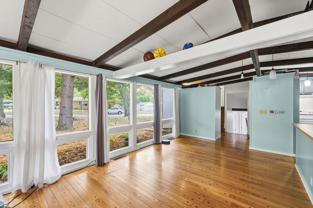 304 E Mumford Drive, Urbana, IL 61801