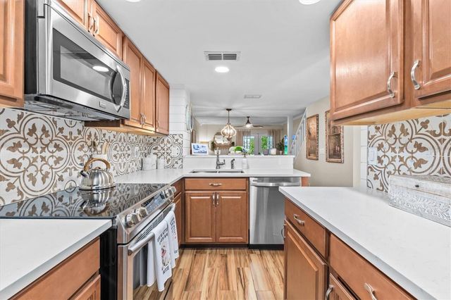 2169 FOX CHASE BOULEVARD, Palm Harbor, FL 34683