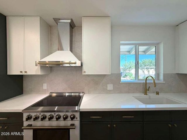 6134 N 9TH Street, Phoenix, AZ 85014