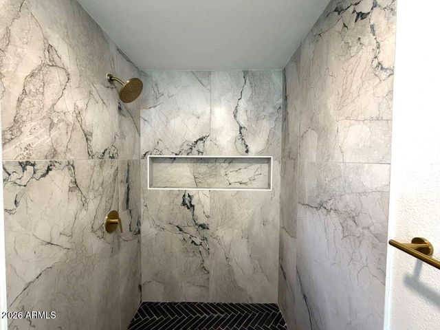 6134 N 9TH Street, Phoenix, AZ 85014