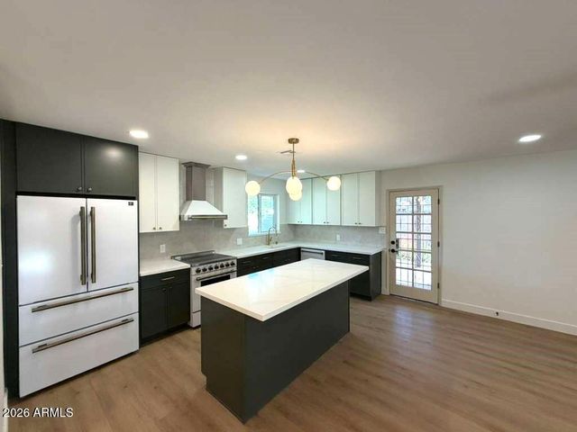 6134 N 9TH Street, Phoenix, AZ 85014