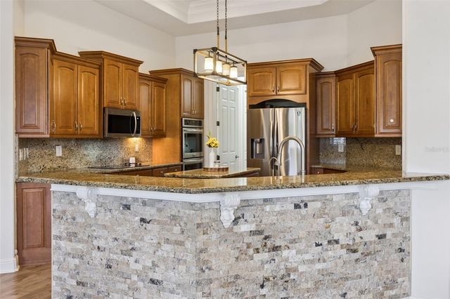19503 EAGLE RUN, Groveland, FL 34736
