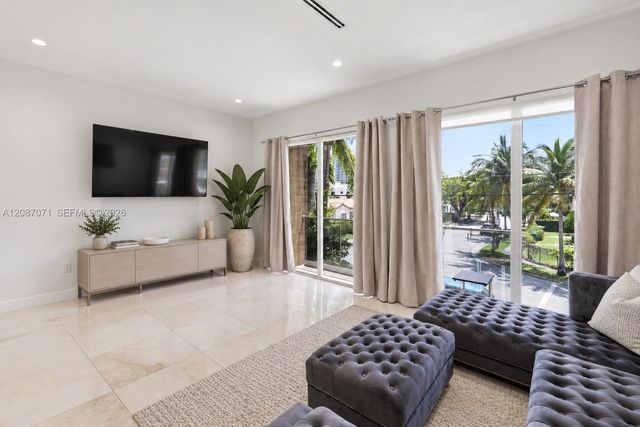3091 SW 21st Street, Miami, FL 33145