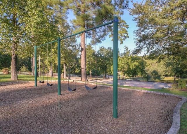 7389 Teaswood Drive, Conroe, TX 77304