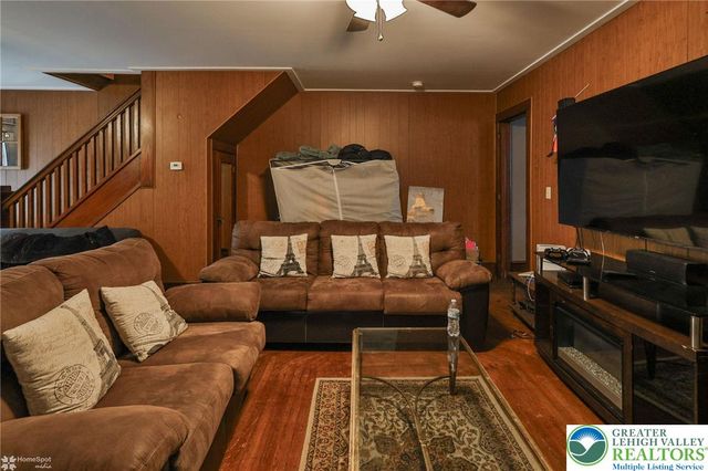 215 North 2nd Street, Lehighton Boro, PA 18235