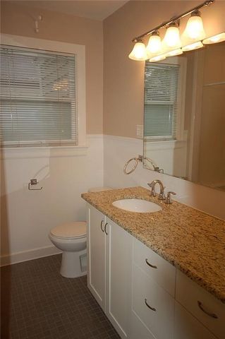 907 E 38th ST A, Austin, TX 78705