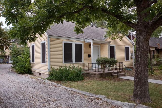 907 E 38th ST A, Austin, TX 78705