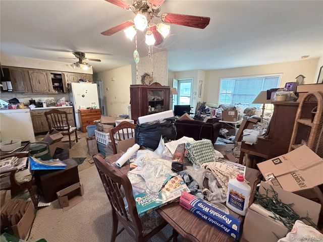 98 Broadway, Rocky Point, NY 11778