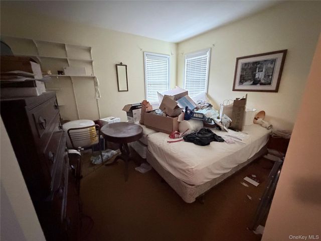 98 Broadway, Rocky Point, NY 11778