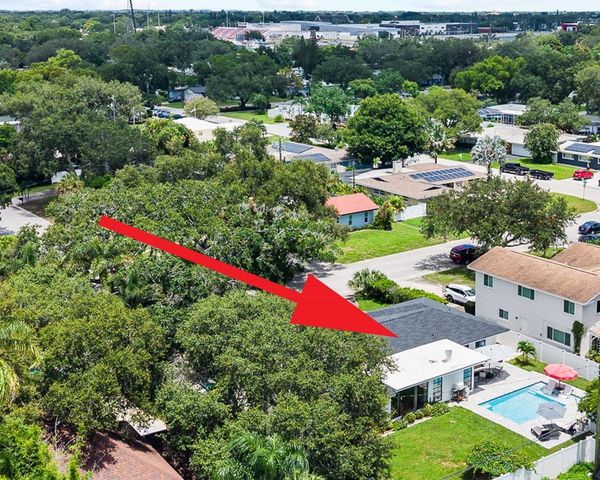 1821 OAK LAKE DRIVE, Clearwater, FL 33764