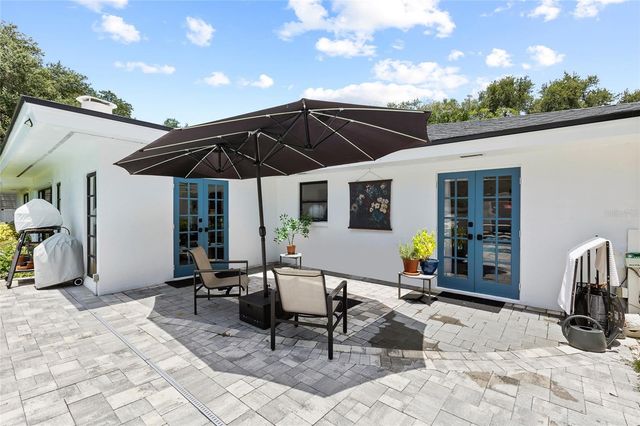 1821 OAK LAKE DRIVE, Clearwater, FL 33764