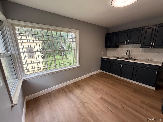 19358 Evergreen Road, Detroit, MI 48219