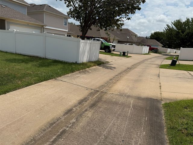 1306 Oakcrest Drive, Providence Village, TX 76227