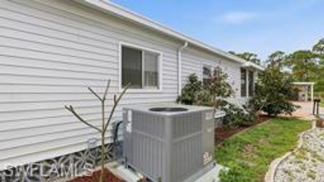 450 N Snead DR, North Fort Myers, FL 33903