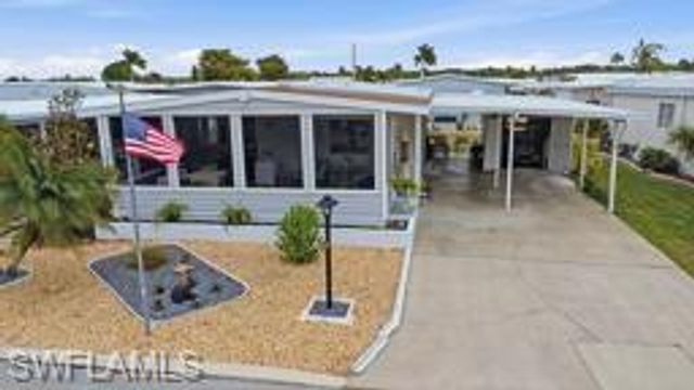 450 N Snead DR, North Fort Myers, FL 33903