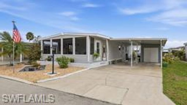 450 N Snead DR, North Fort Myers, FL 33903