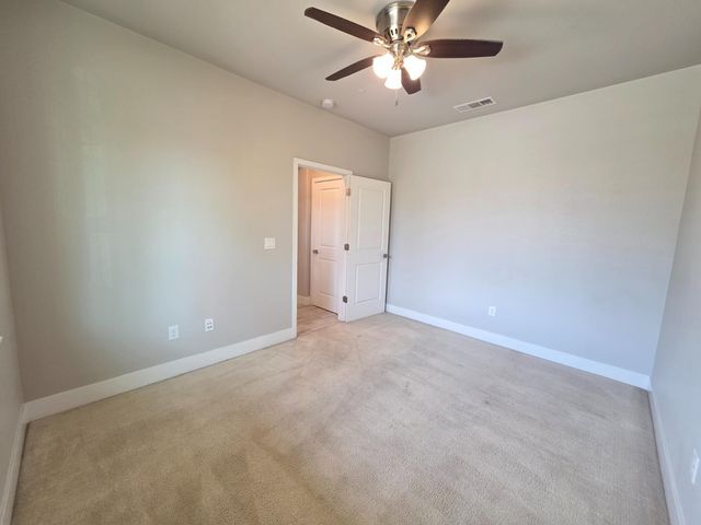 5873 Da Vinci Way, Sacramento, CA 95835