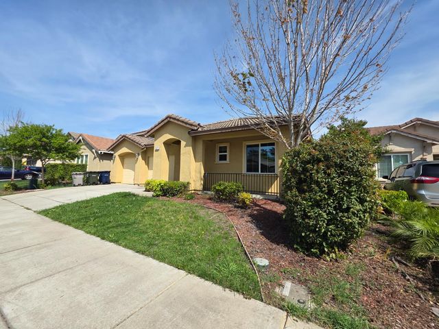 5873 Da Vinci Way, Sacramento, CA 95835