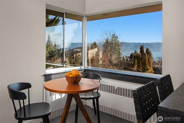 6070 Seward Park Avenue S, Seattle, WA 98118