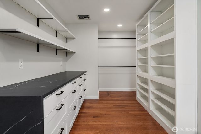 6070 Seward Park Avenue S, Seattle, WA 98118