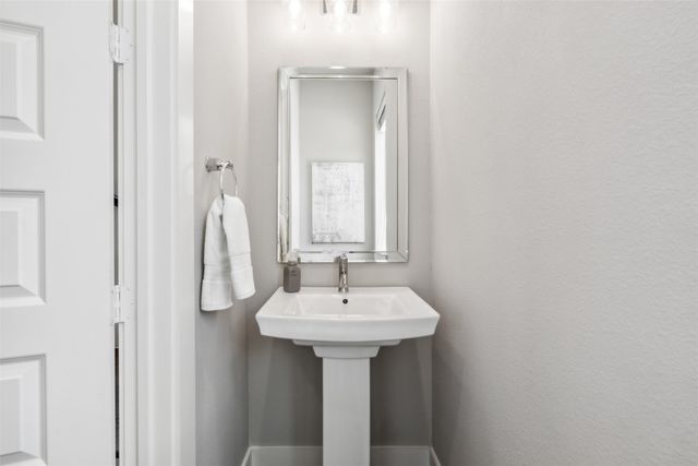 2844 Wingate Street, Fort Worth, TX 76107