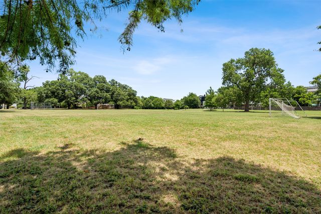 2844 Wingate Street, Fort Worth, TX 76107