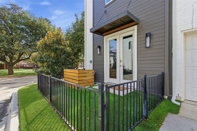 2844 Wingate Street, Fort Worth, TX 76107