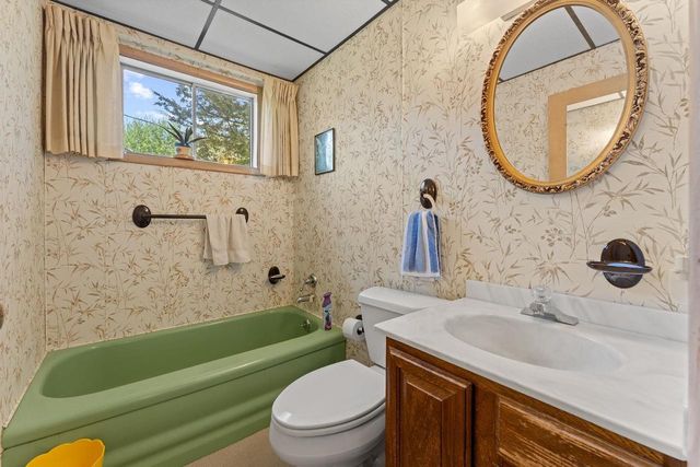719 Silver Lake Drive, Portage, WI 53901