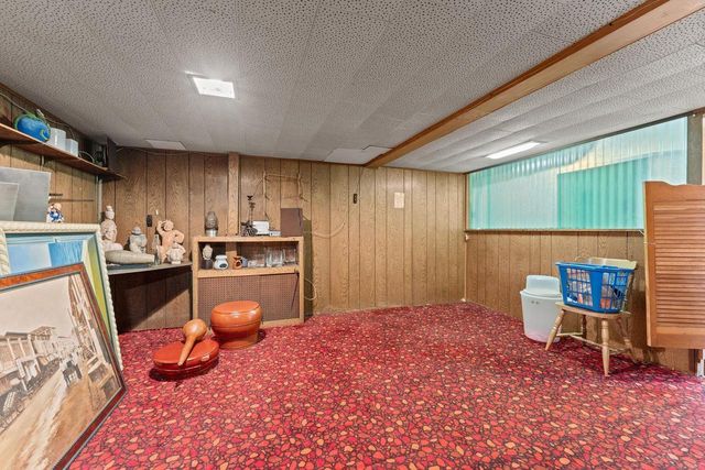 719 Silver Lake Drive, Portage, WI 53901