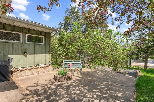 719 Silver Lake Drive, Portage, WI 53901