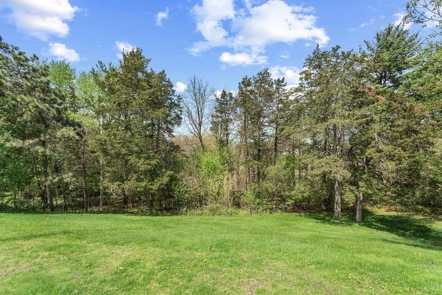 719 Silver Lake Drive, Portage, WI 53901