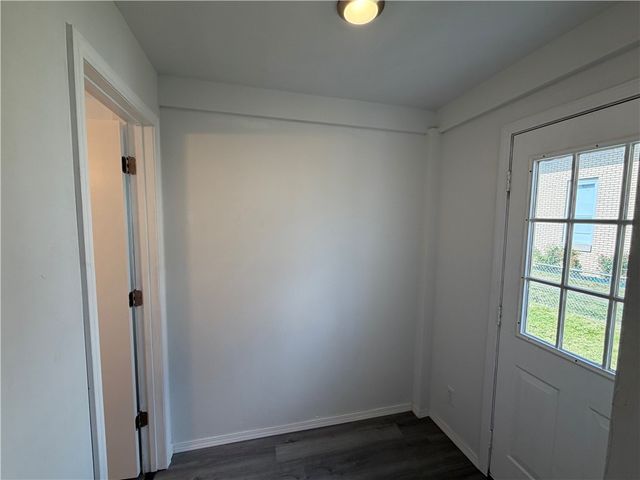 641 3rd St, Donora, PA 15033