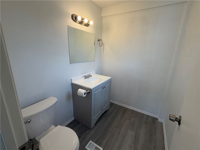 641 3rd St, Donora, PA 15033