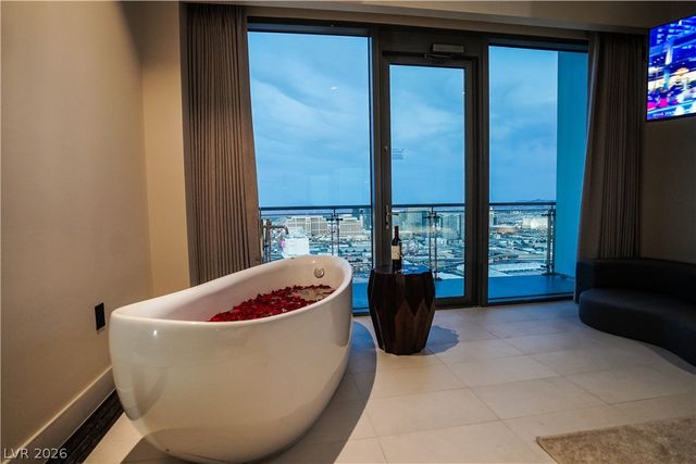 4381 West Flamingo Road 58306, Las Vegas, NV 89103